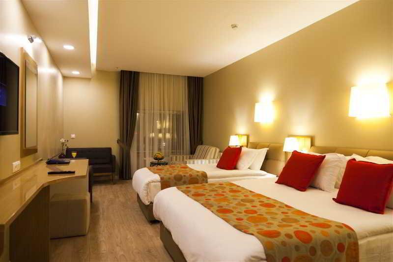 Grand Plaza Hotel Istanbul Bagian luar foto
