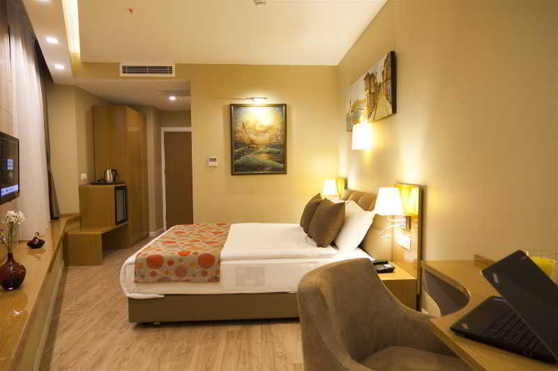 Grand Plaza Hotel Istanbul Bagian luar foto