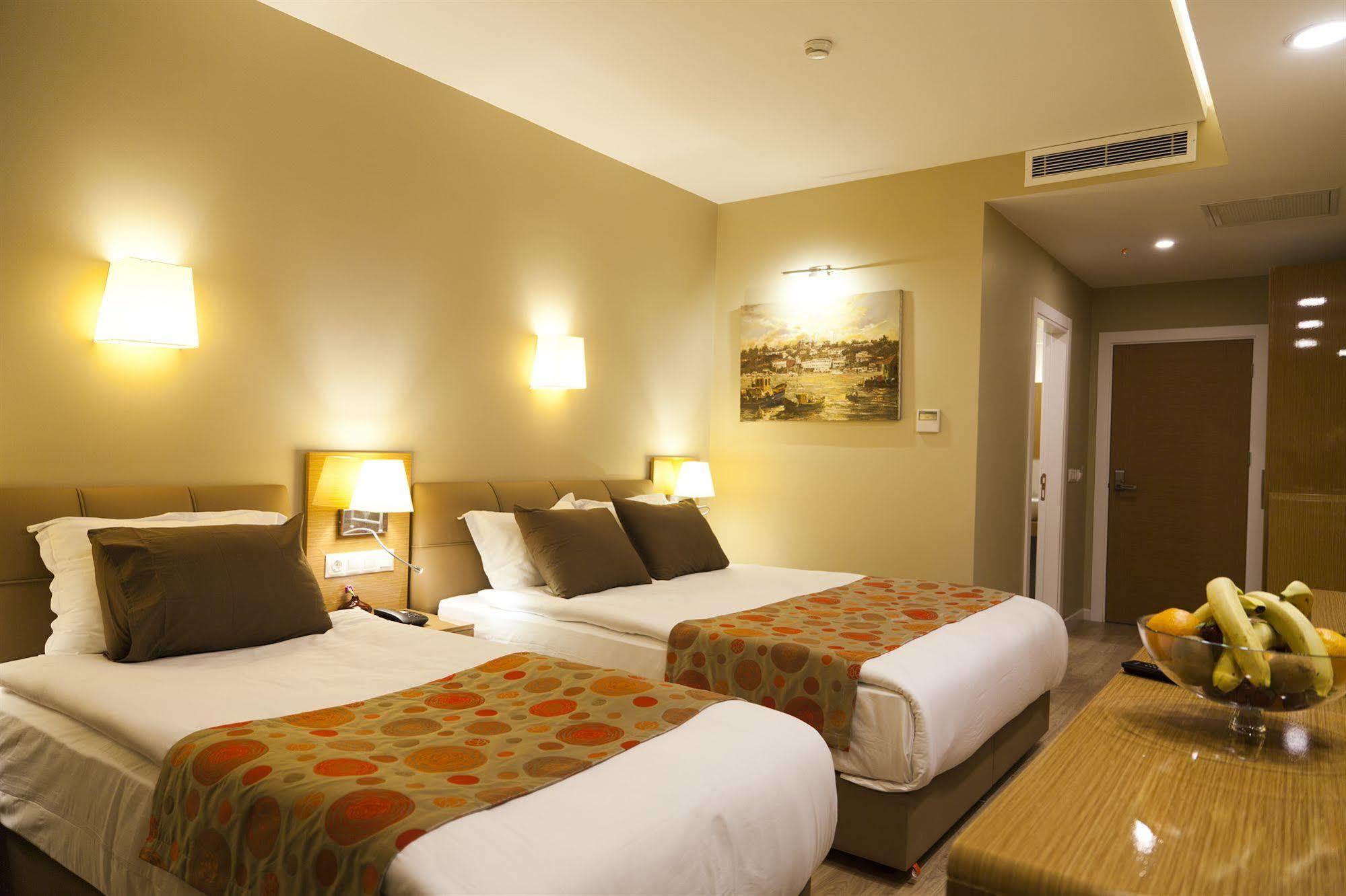Grand Plaza Hotel Istanbul Bagian luar foto