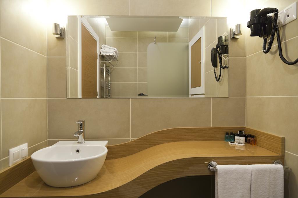 Grand Plaza Hotel Istanbul Bagian luar foto
